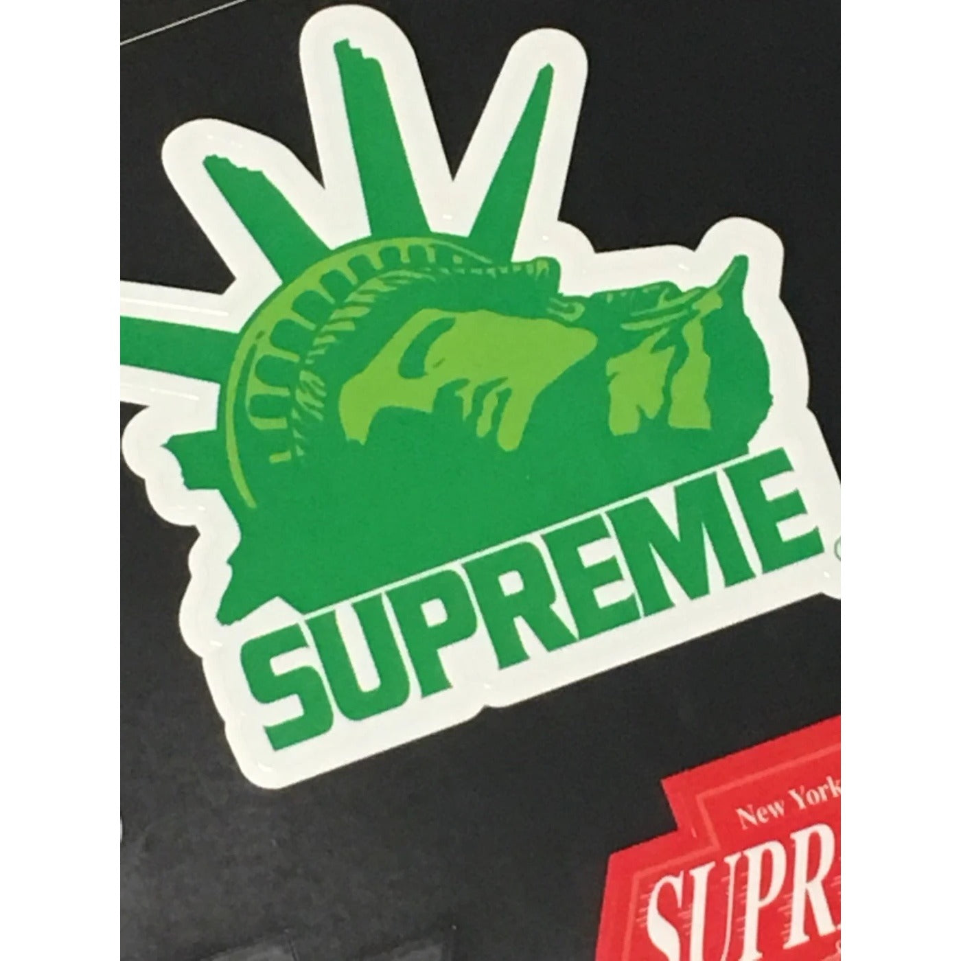 Sypreme Smart Magazine 2007 with Box Logo Sticker Sheet
